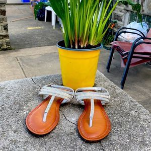 CM Crystal Thong Sandals Silver Size 7